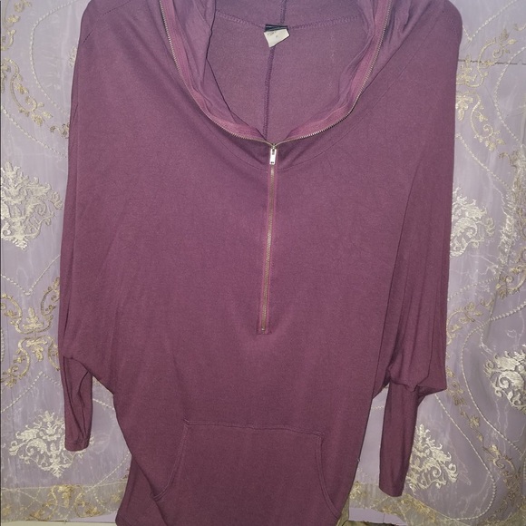 Tops - Unique oversized Plum Top